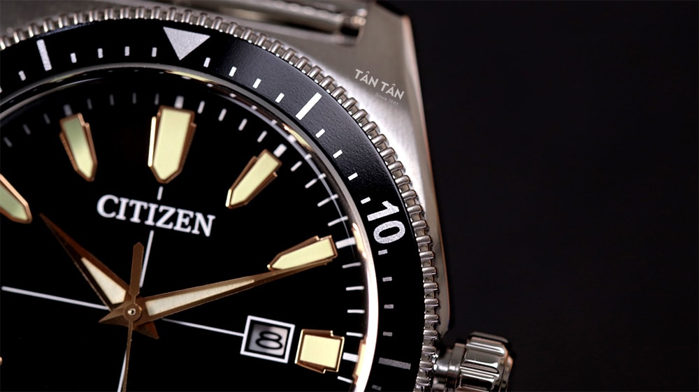 Đồng hồ Citizen AW1590-55E - Trang bị viền bezel chuyên lặn