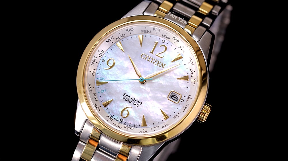 Đồng hồ Citizen FC8008-88D - Đồng hồ được trang bị máy eco-drive độc quyền của Citizen