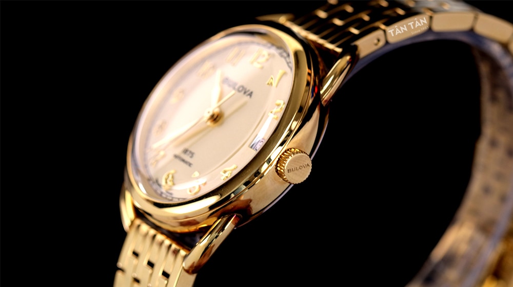 Đồng hồ Bulova 97M118 -  Vỏ đồng hồ mạ vàng đánh bóng sang trọng