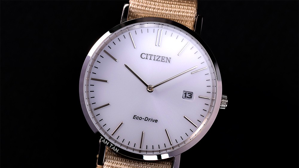 Đồng hồ Citizen AU1080-20A Thiết kế mặt số đơn giản dễ nhìn