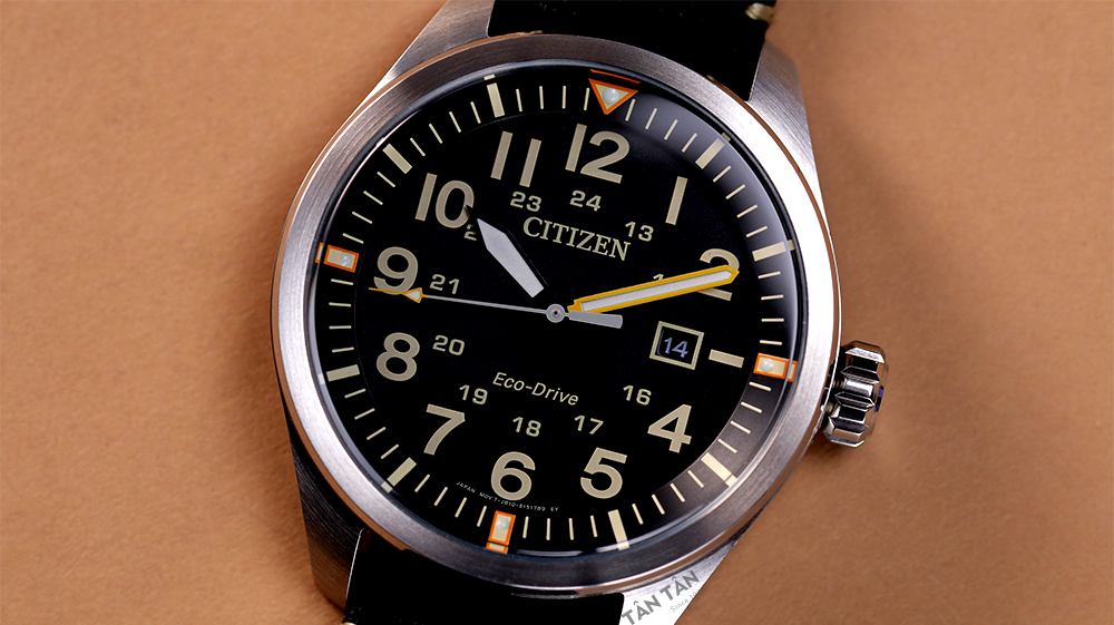 Đồng hồ Citizen AW5000-24E Thiết kế mặt số kiểu đồng hồ phi công