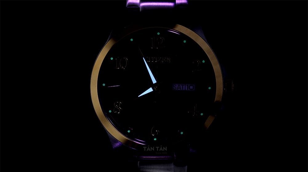 Đồng hồ Citizen BF2005-54L - Có hiển thị dạ quang ở hai kim chính và các cộc giờ