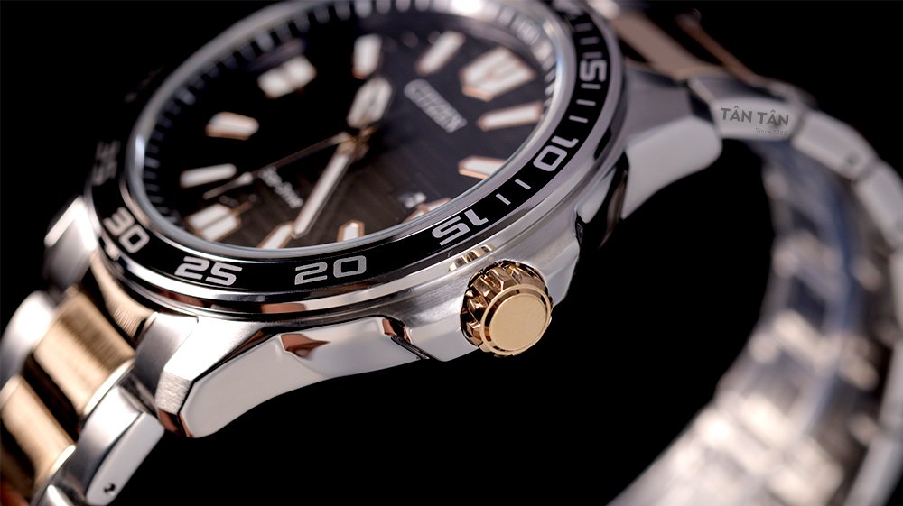 Đồng hồ Citizen AW1524-84E - Núm chỉnh giờ mạ PVD