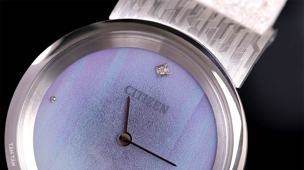 Đồng hồ Citizen EG7091-14A Mặt số khảm xà cừ với màu sắc nhẹ nhàng 