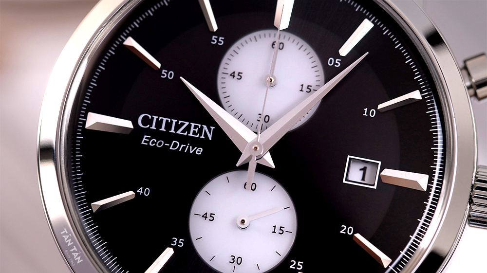 Đồng hồ Citizen CA7061-18E - Tên bộ máy được in bên góc 9h