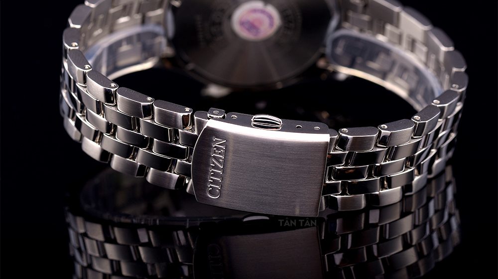 Đồng hồ Citizen BM7250-56L - Dây đeo kết hợp khoá bấm tiện lợi