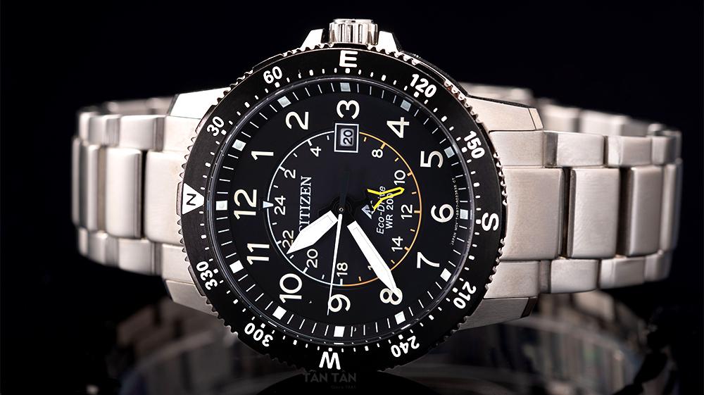 Đồng hồ Citizen BJ7094-59E Citizen BJ7094-59E đạt tiêu chuẩn của một chiếc đồng hồ lặn chuyên nghiệp 