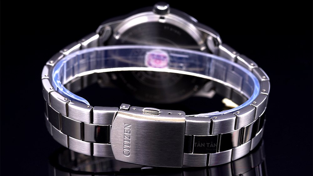 Đồng hồ Citizen BM8550-81E - Dây đeo thép không gỉ của đồng hồ Citizen BM8550-81E
