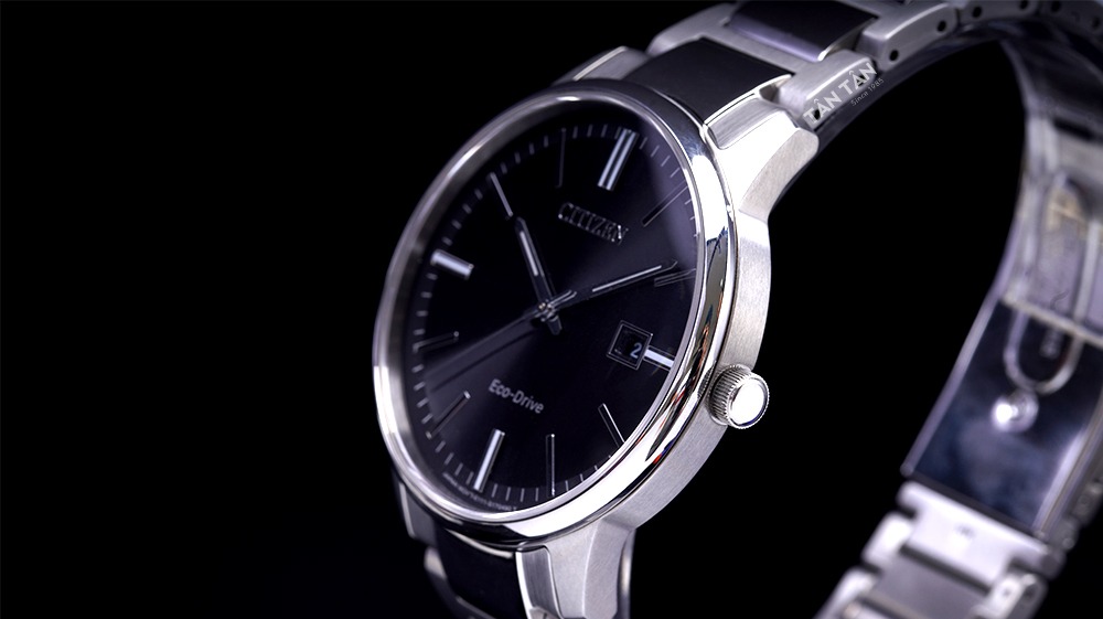 Đồng hồ Citizen BM8550-81E - Bộ vỏ chắc chắn, sáng bóng với núm chỉnh giờ tròn đơn giản