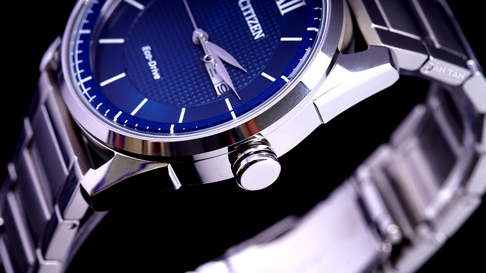 Đồng hồ Citizen AW0081-89L - Citizen AW0081-89L có niềng thép cứng cáp được đánh bóng với núm chỉnh giờ dạng nắp tròn