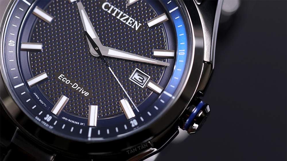 Đồng hồ Citizen AW1147-52L - Lịch ngày góc 3 giờ được đặt gọn gàng và nổi bật