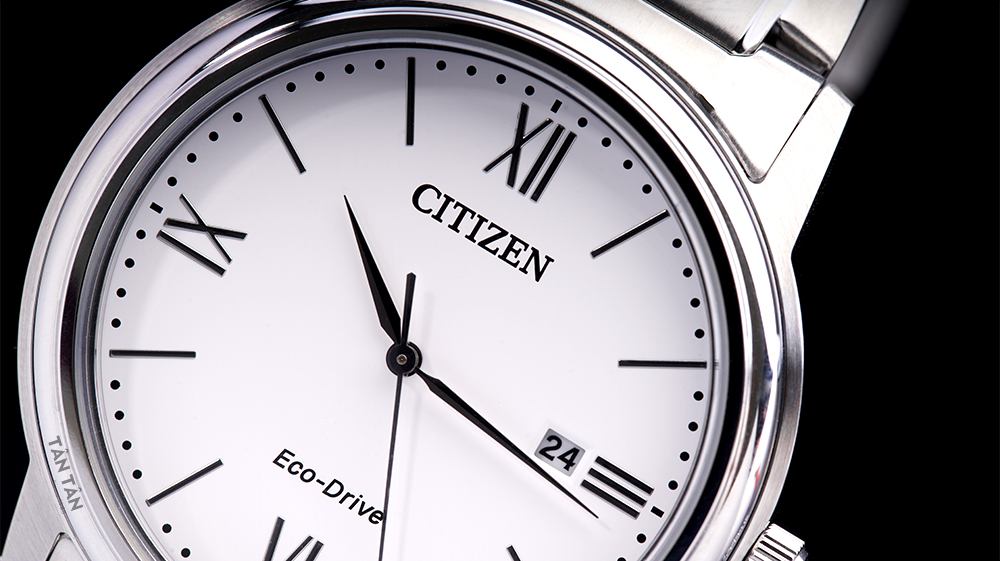 Đồng hồ Citizen AW1670-82A - Bộ kim vuốt nhọn sắc sảo với các cọc số đen nổi bật trên mặt số