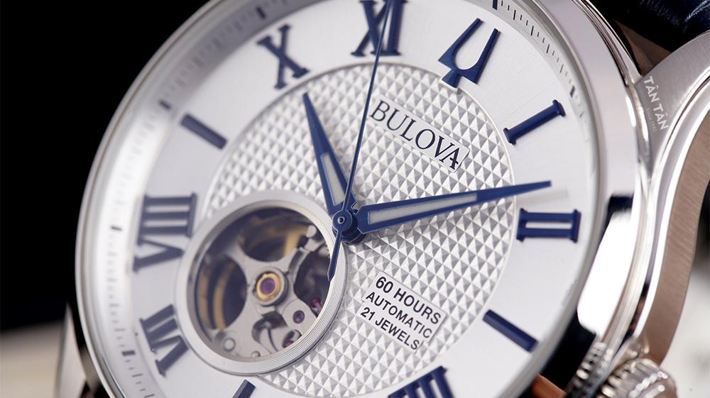 Đồng hồ Bulova 96A206 Mặt số vân Guilloche thường thấy trên những mẫu đồng hồ cao cấp