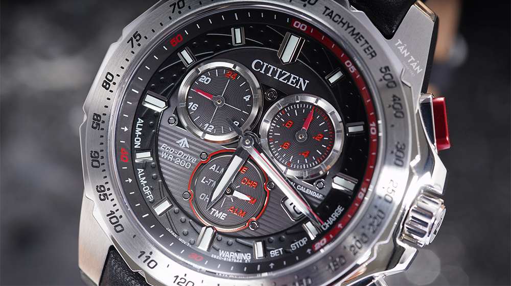 Đồng hồ Citizen BL5570-01E - Citizen Bl5570-01E có bộ máy Eco-drive độc quyền, bền bỉ