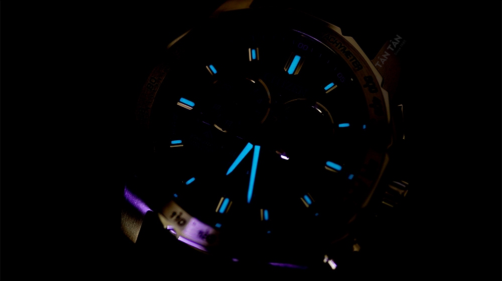 Đồng hồ Citizen BL5570-01E - Bộ kim và cọc số dạ quang thuận tiện trong điều kiện thiếu sáng