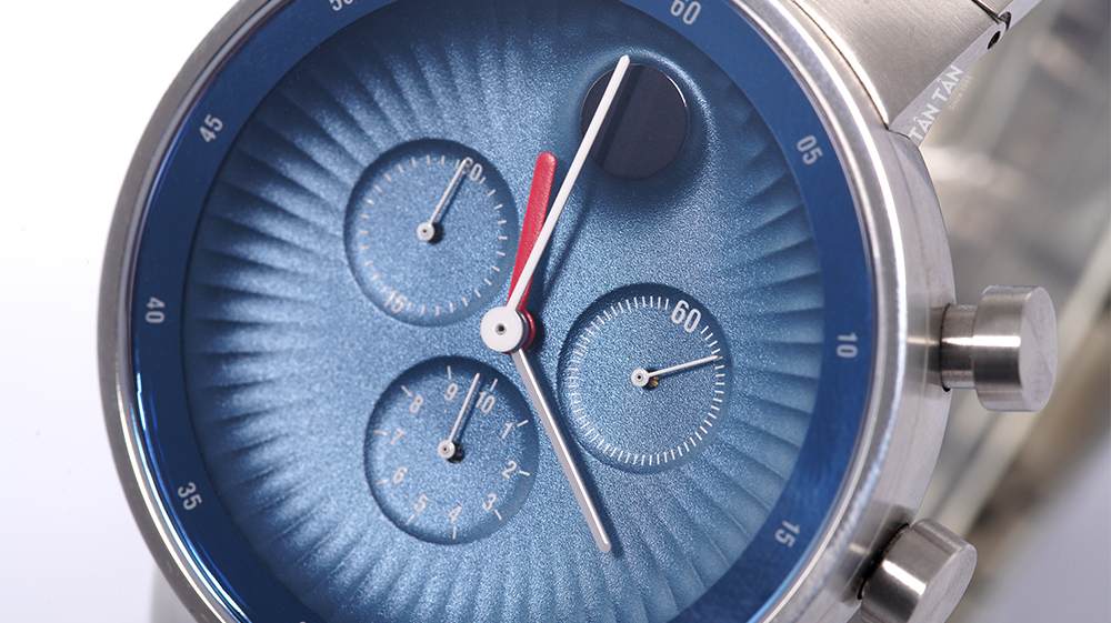 Đồng hồ Movado 3680010 - Bộ 6 kim thể thao nổi bật và các mặt phụ chức năng của Movado 3680010