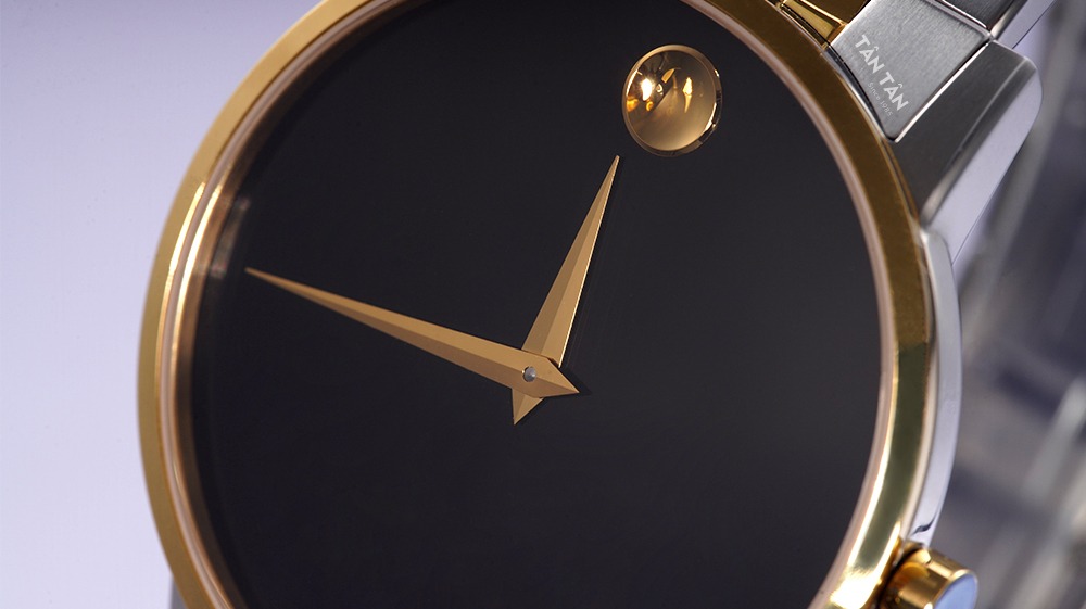 Đồng hồ Movado 0607200 - Bộ 2 kim dauphine và chấm tròn được mạ PVD vàng gold nổi bật của Movado 0607200
