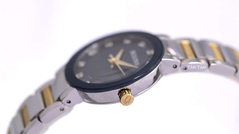 Đồng hồ Bulova 98P157 - Bộ vỏ thép không gỉ bo tròn mềm mại với viền bezel màu đen hài hòa tổng thể 