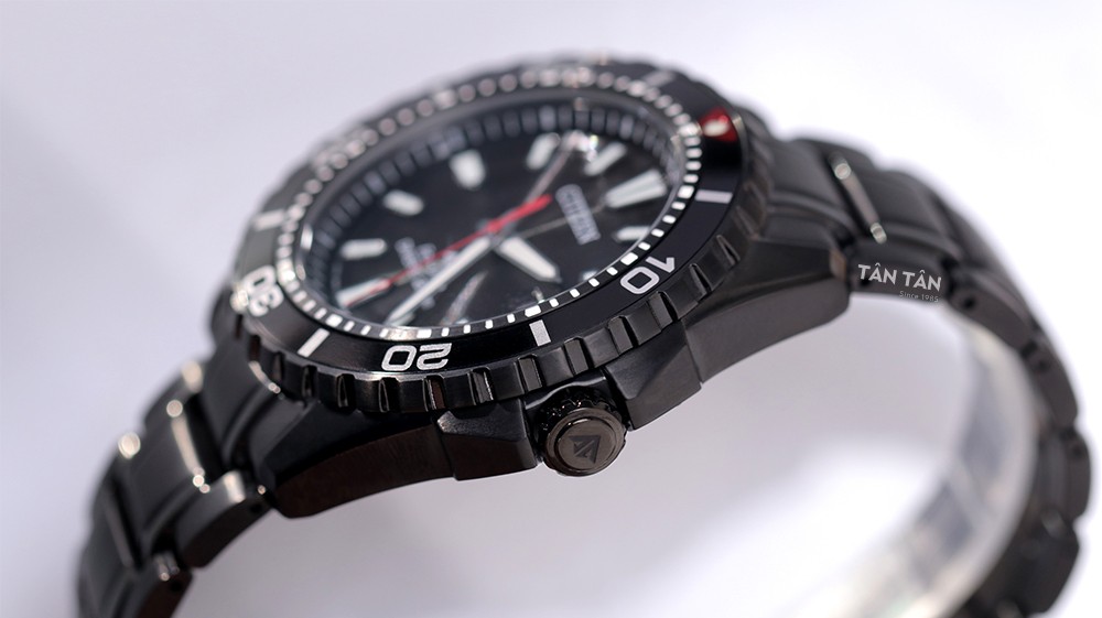 Đồng hồ Citizen BN0195-54E - Bộ vỏ và niềng bezel xoay chuyên lặn được mạ ion đen chải xước toàn phần nam tính