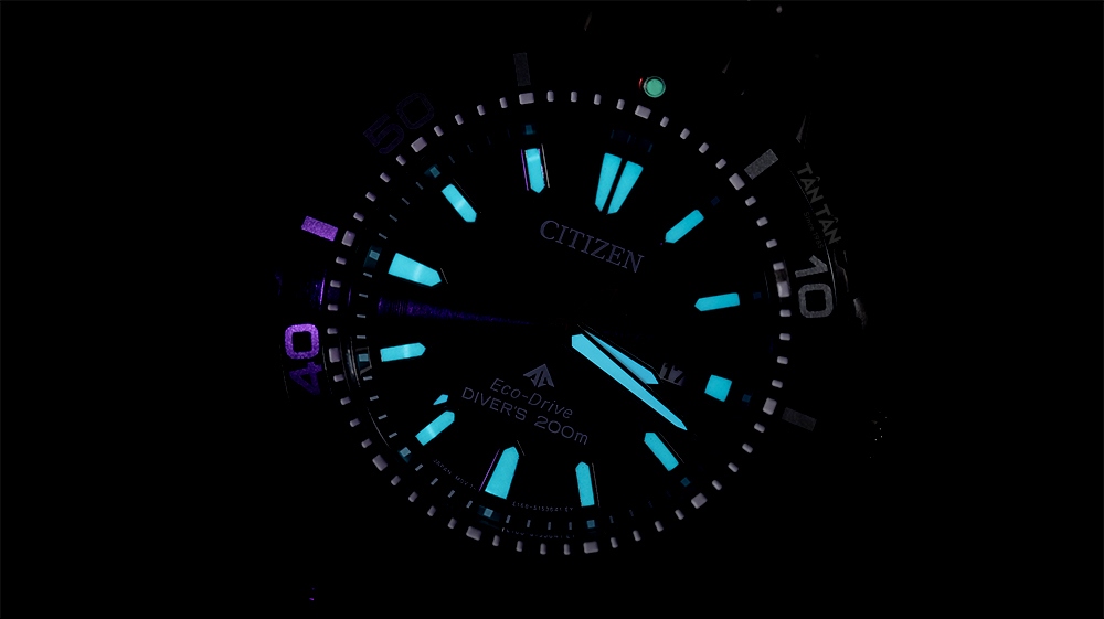 Đồng hồ Citizen BN0195-54E - Bộ kim và cọc số phủ dạ quang tiện lợi của đồng hồ Citizen BN0195-54E