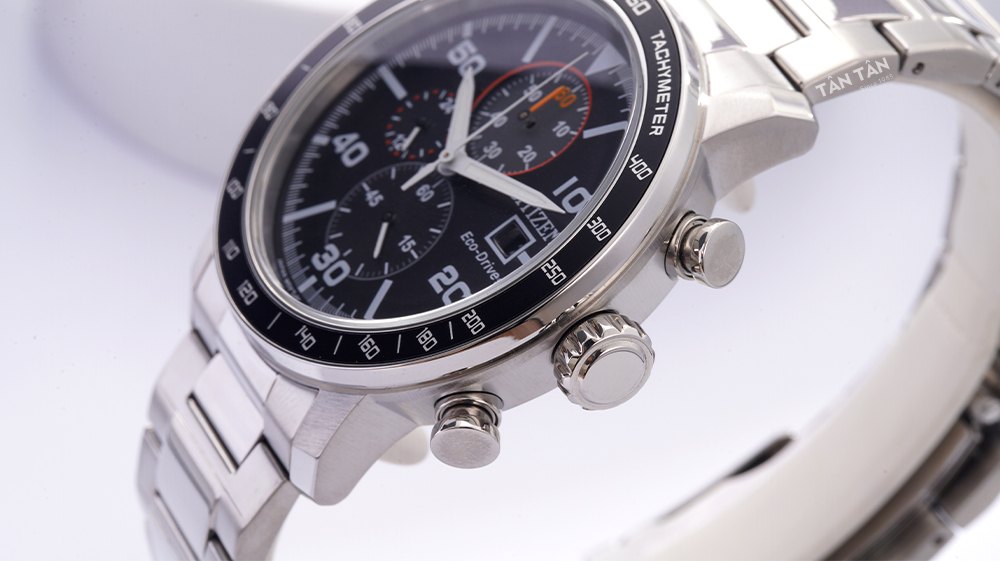 Đồng hồ Citizen CA0641-83E - Bộ vỏ thép không gỉ bo tròn cổ điển chắc chắn bảo vệ bộ máy bên trong CA0641-83E 