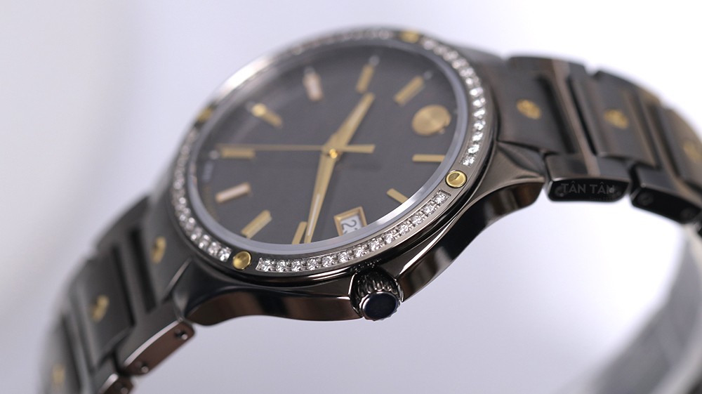 Đồng hồ Movado 0607542 - Bộ vỏ thép không gỉ bo tròn được mạ ion đen xám với viền bezel đính 52 viên kim cương