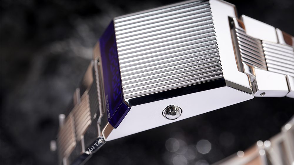 Đồng hồ Bulova 96C139 - Bộ vỏ với thiết kế lạ mắt được đánh bóng sắc sảo