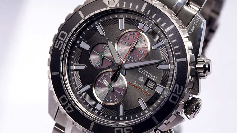 Đồng hồCitizen CA0711-80H - Ba mặt phụ chức năng của đồng hồ Citizen CA0711-80H