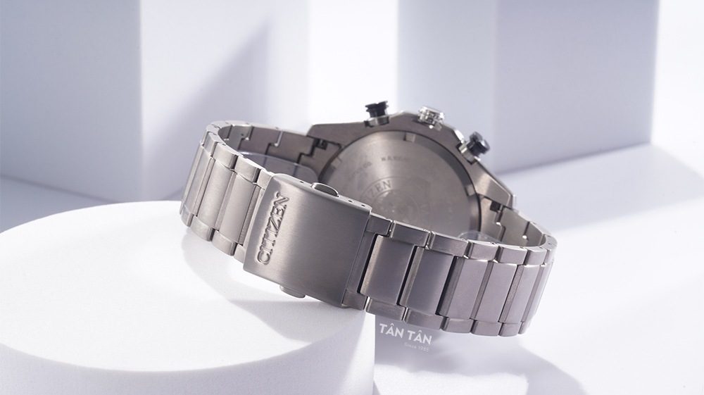 Đồng hồCitizen CA4241-55A - Dây đeo thép không gỉ với khóa gập chắc chắn của Citizen CA4241-55A 