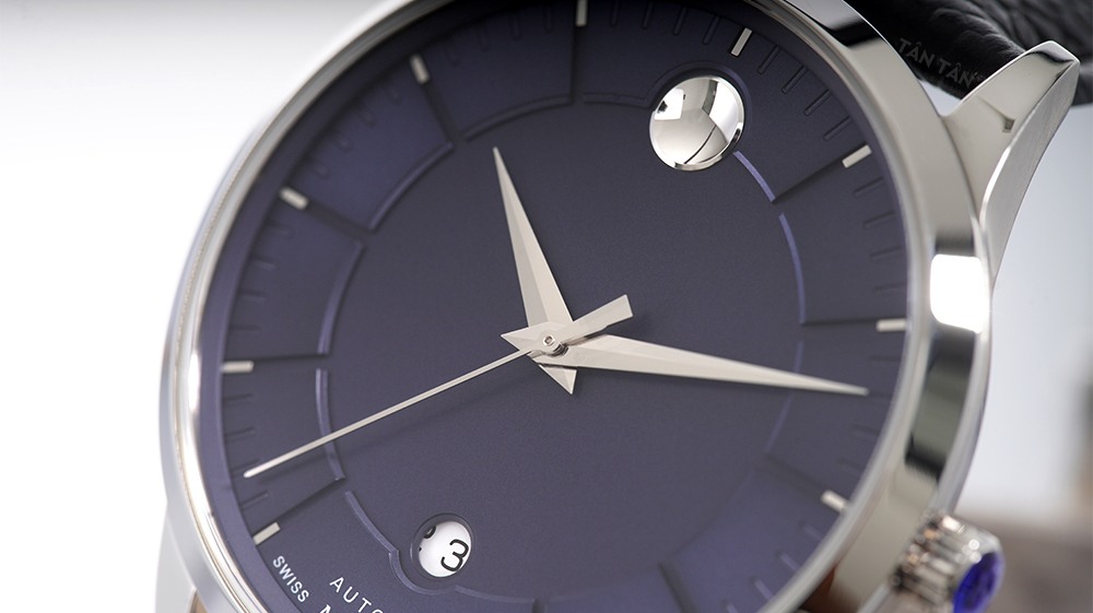 Đồng hồ Movado 0607020 - Bộ 3 kim phong cách dauphine cùng chấm tròn độc quyền của Movado 0607020