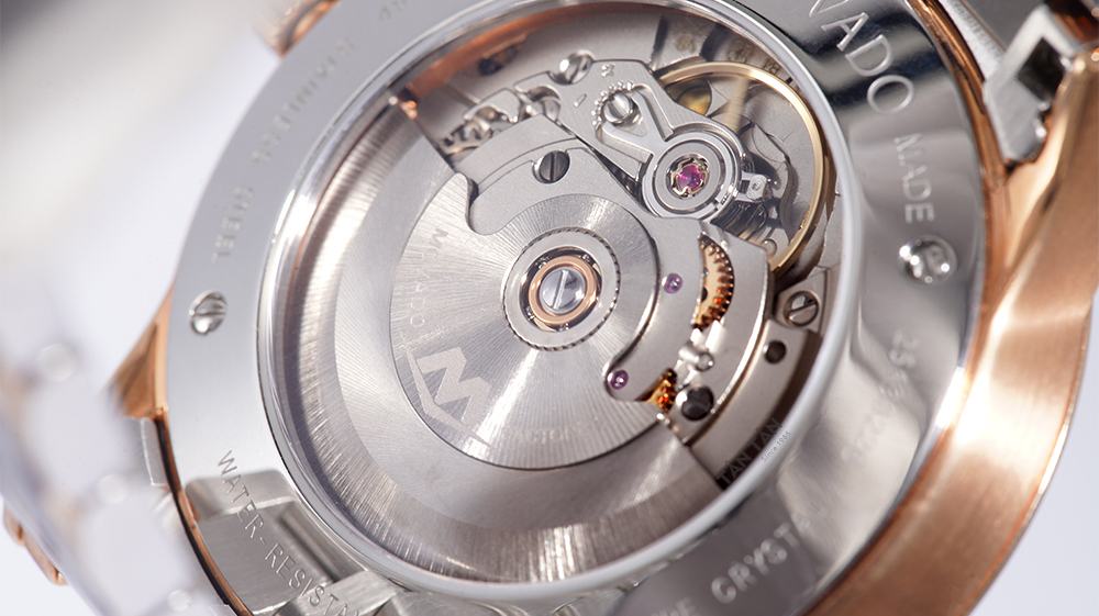 Đồng hồ Movado 0607464 - Phô diễn bộ máy cơ Automatic Thụy Sĩ ở mặt sau của Movado 0607464