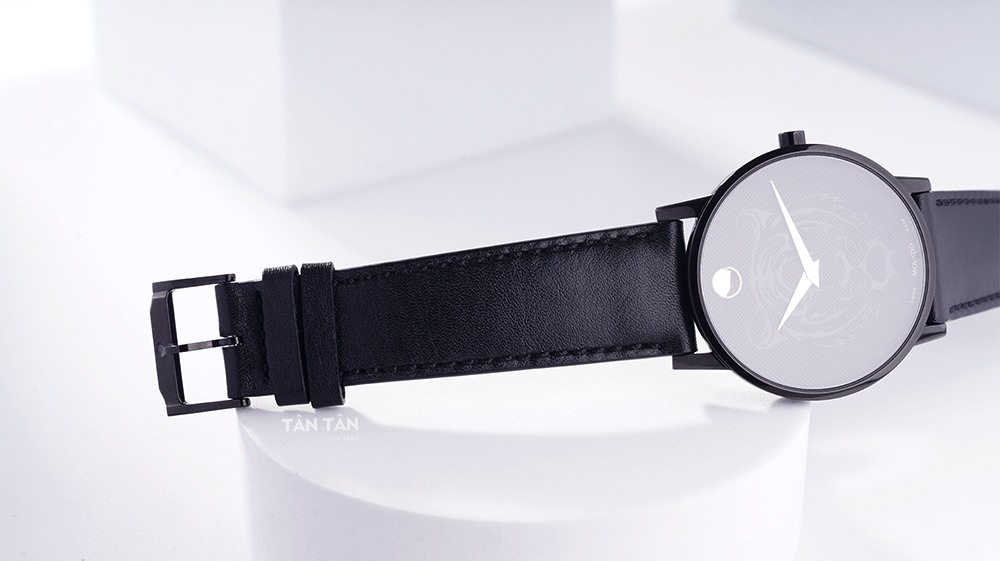 Đồng hồ Movado 0607586 - Dây da bê màu đen với khóa cài tiện lợi của Movado 0607586