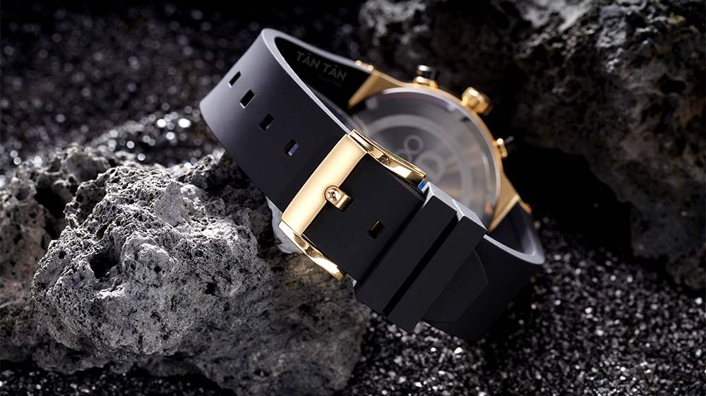 Đồng hồ Movado 3600712 - Dây đeo cao su bền bỉ với khóa cài mạ PVD vàng tiện lợi 