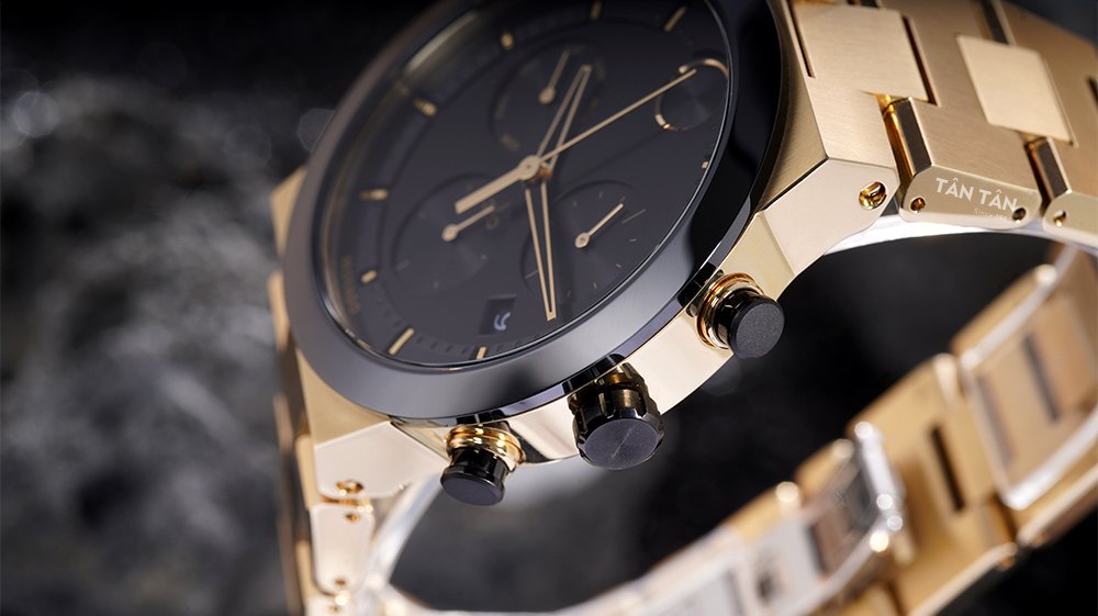 Đồng hồ Movado 3600731 - Bộ vỏ thép không gỉ mạ PVD vàng với niềng bezel ion đen chắc chắn