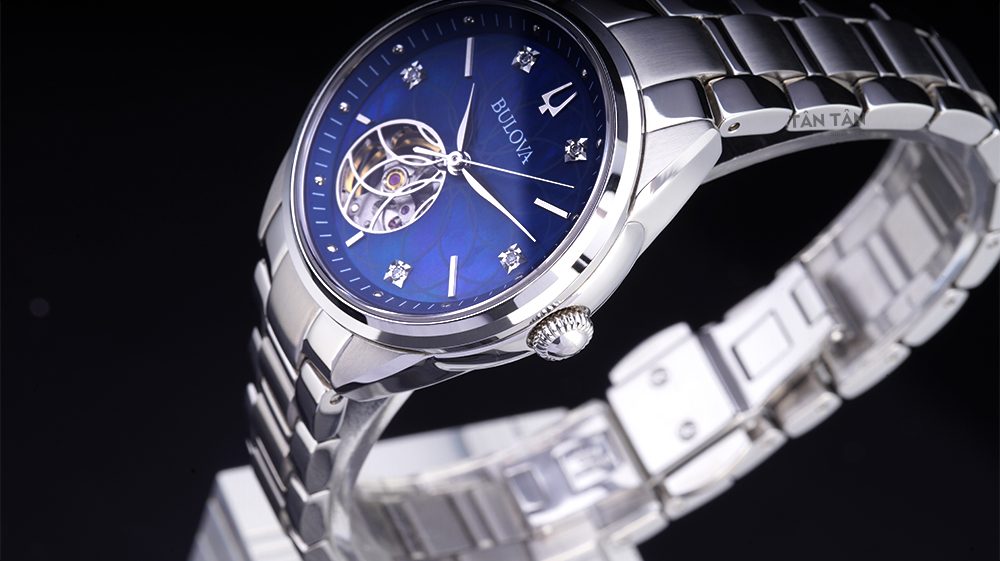 Đồng hồ Bulova 96P191- Bulova 96P191 nổi bật với núm chỉnh giờ hình vương miện