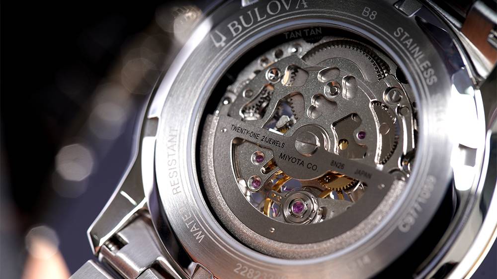 Đồng hồ Bulova 98A214-Bộ máy cơ Miyota cổ điển của Bulova 98A214 