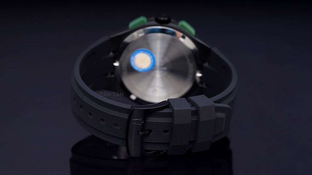 Đồng hồ Bulova 98B381 - Dây đeo cao su bền bỉ của Bulova 98B381 