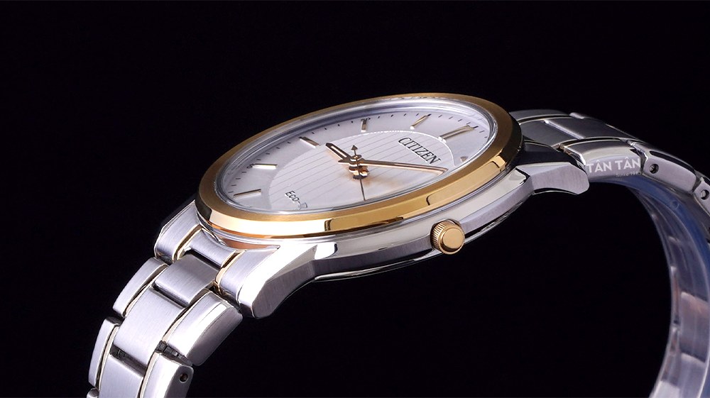 Đồng hồ Citizen AW1216-86A - Bộ vỏ thép đánh bóng sang trọng của Citizen AW1216-86A