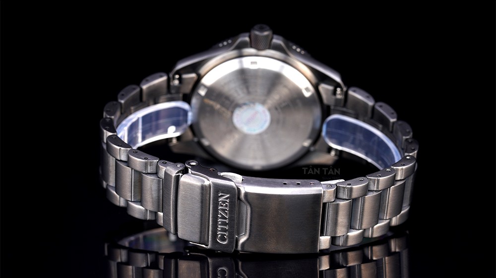 Đồng hồ Citizen BJ7107-83E -Dây đeo thép không gỉ chắc chắn và bền lâu