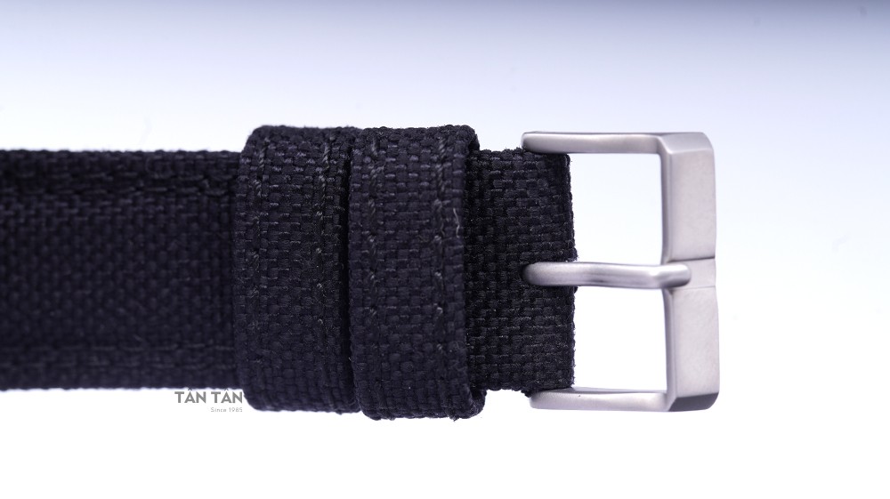 Đồng hồ Citizen BM8475-00F - Dây đeo bằng vải với khóa cài tiện lợi của BM8475-00F 