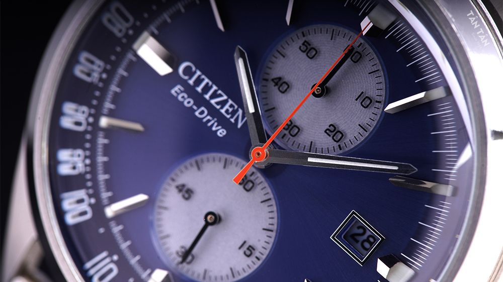 Đồng hồ Citizen CA7020-58L - Bộ máy Eco-Drive độc quyền, bền bỉ
