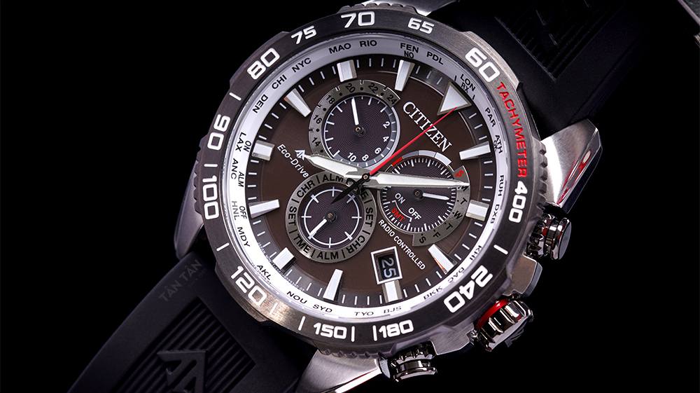 Đồng hồ Citizen CB5036-10X Mặt số với thiết kế Multi-Dial thể hiện hàng loạt chức năng 