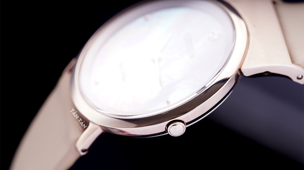 Đồng hồ Citizen EG7073-16Y - Bộ vỏ Titanium được mạ vàng hồng Sakura của Citizen EG7073-16Y