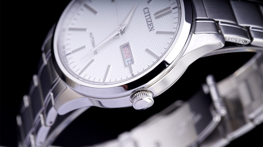 Đồng hồ CitizenNH7520-56A -Niềng bezel cùng núm chỉnh giờ của Citizen NH7520-56A