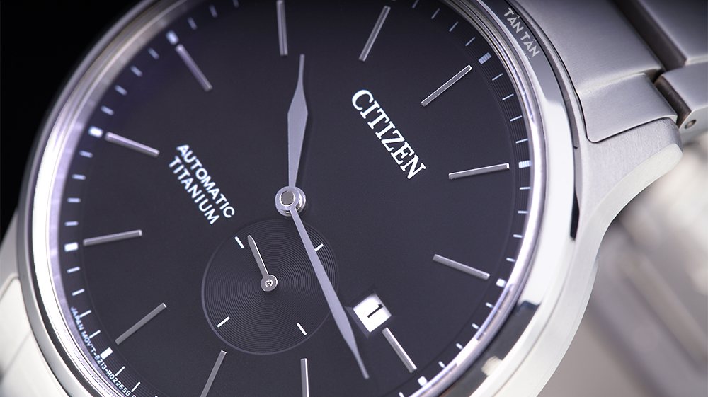 Đồng hồ Citizen NJ0090-81E - Cận cảnh mặt số đồng hồ Citizen NJ0090-81E