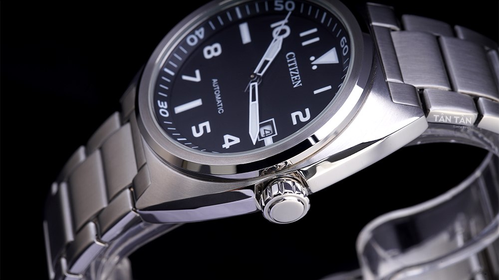 Đồng hồ Citizen Citizen NJ0100-89E - Núm chỉnh giờ thuận tiện thao tác