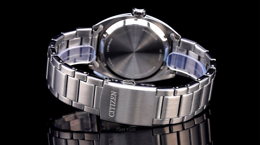 Đồng hồ Citizen Citizen NJ0100-89L - Dây đeo thép không gỉ của Citizen NJ0100-89L