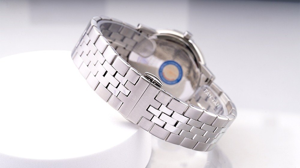 Đồng hồ Movado 0607199 - Dây đeo dạng mắt xích của Movado 0607199