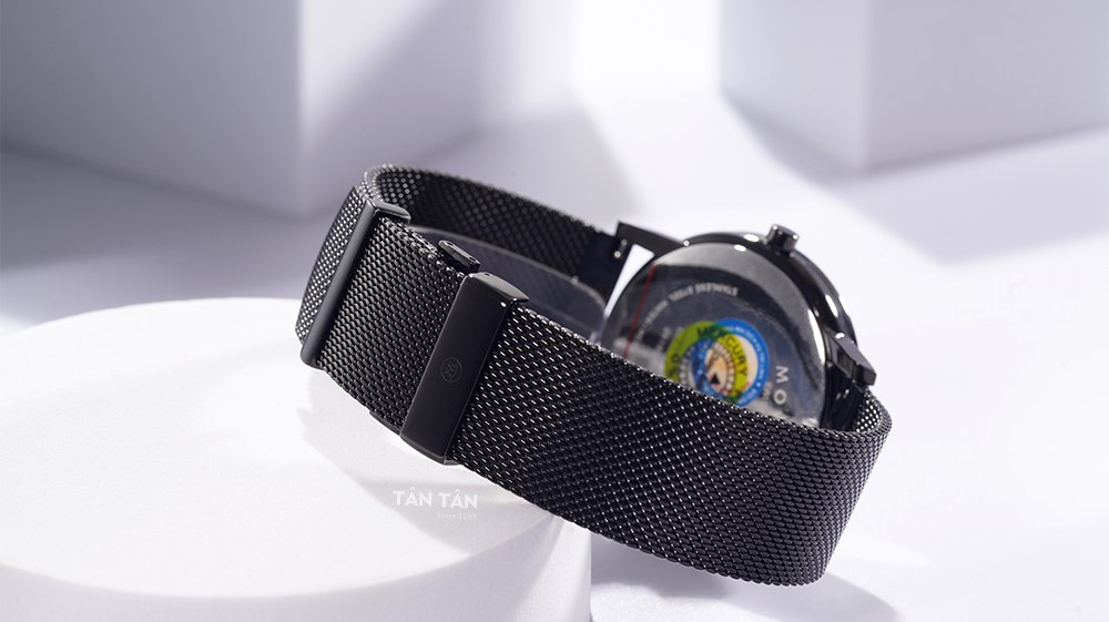 Đồng hồ Movado 0607395 - Dây đeo dạng lưới mỏng nhẹ với khóa gấp chắc chắn của Movado 0607395