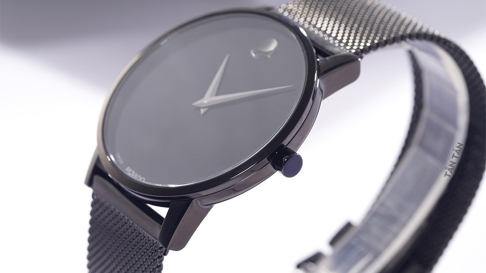 Đồng hồ Movado 0607395 - Bộ vỏ thép không gỉ bo tròn cổ điển được mạ ion đen bóng sang trọng